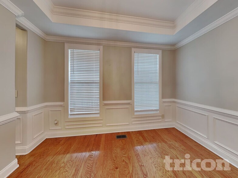 Building Photo - 448 Big Willow Way