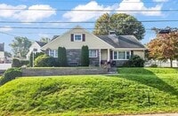 Building Photo - 3 Greenview Rd