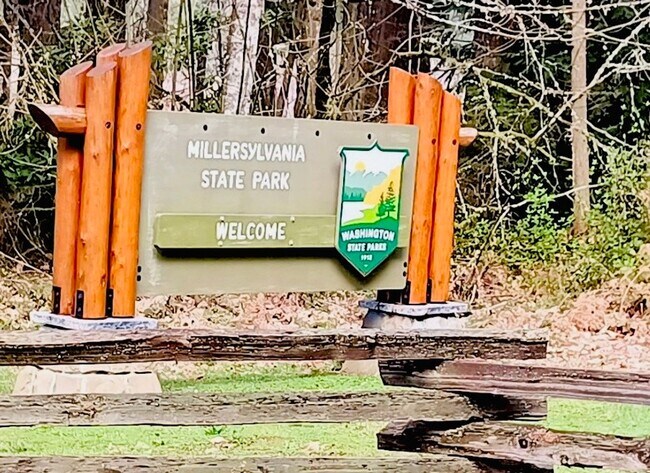 Building Photo - Must See Stunning Updated 3BR/2BA Home Available Now!