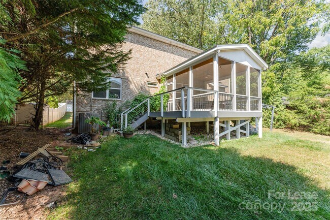 Building Photo - 139 Brackenbury Ln