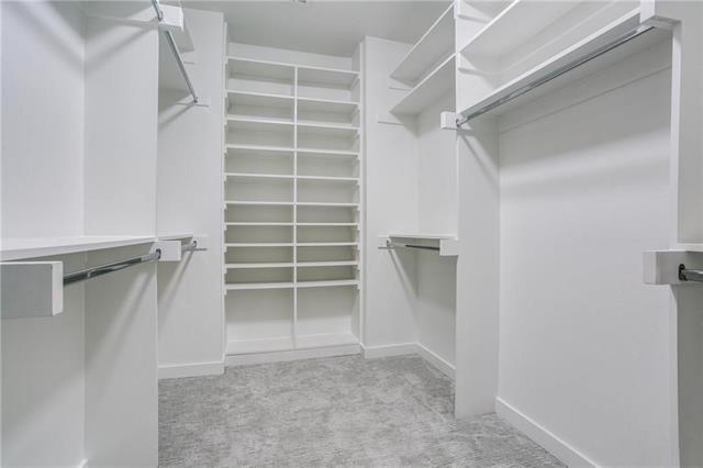 Building Photo - 5427 Melrose Ave