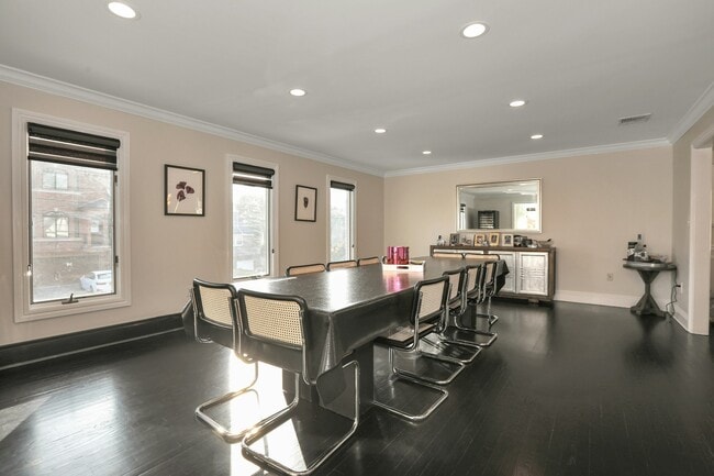 Building Photo - 357 Tom Hunter Rd