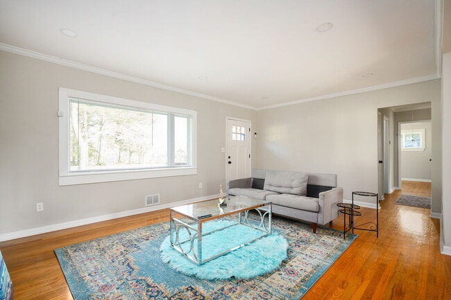 Building Photo - 2169 Green Forrest Dr