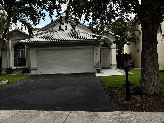 Building Photo - 2990 NW 68th Ave