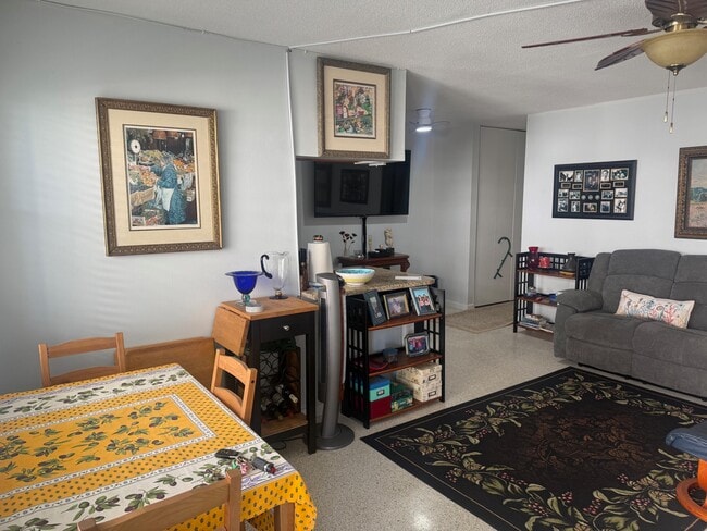 Building Photo - 3600 N Ocean Dr