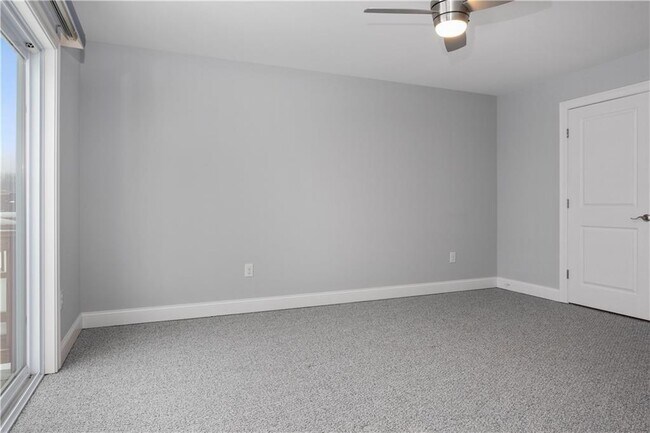 Building Photo - 314 Chases Ln
