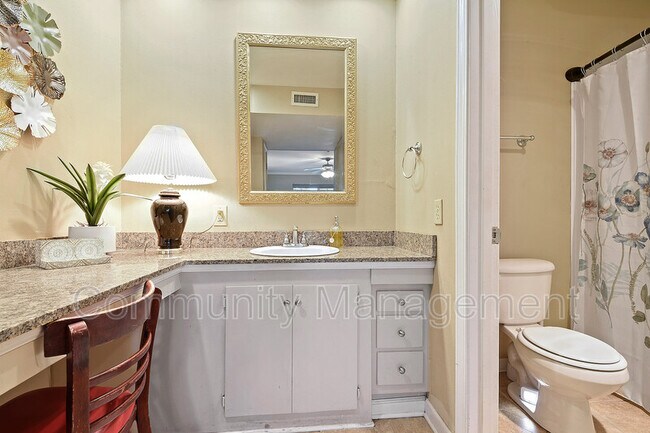 Building Photo - 7950 Jefferson Hwy