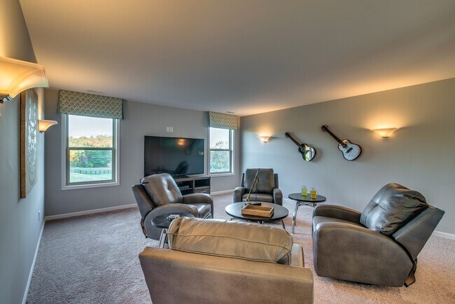 Building Photo - 1026 October Park Way