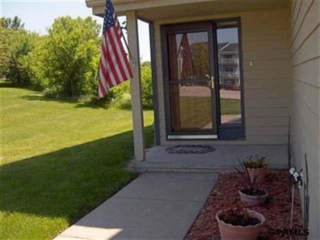 Building Photo - Nice Town Home in Bellevue!