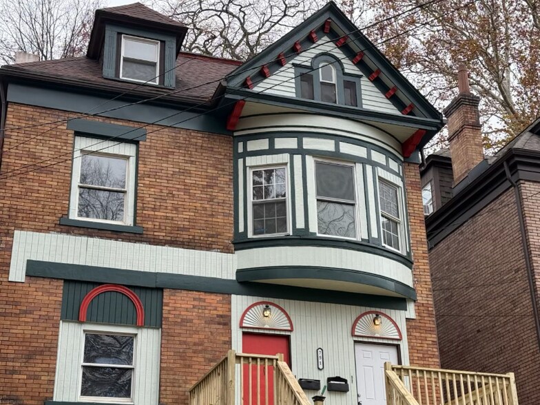 Building Photo - 751 Chislett St