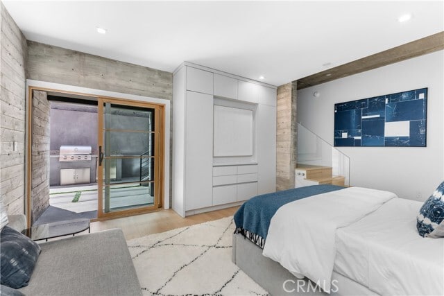 Building Photo - 1035 N Vista St