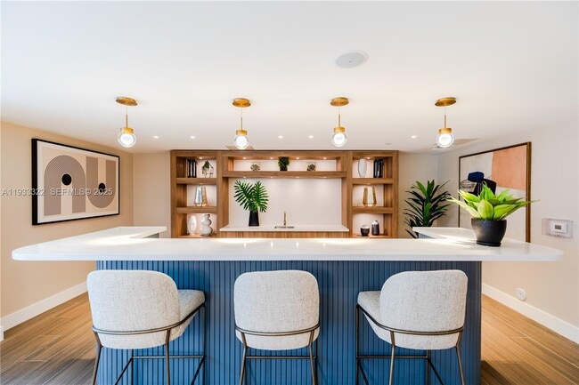 Building Photo - 1005 Spring Garden Rd