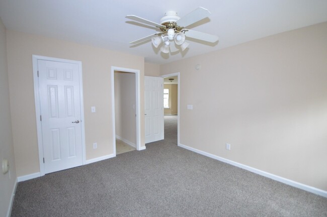 Building Photo - 301 Indian Branch Dr