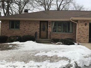 Building Photo - 510-512 Elm Street Duplex