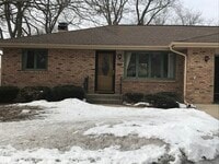 Building Photo - 510-512 Elm Street Duplex