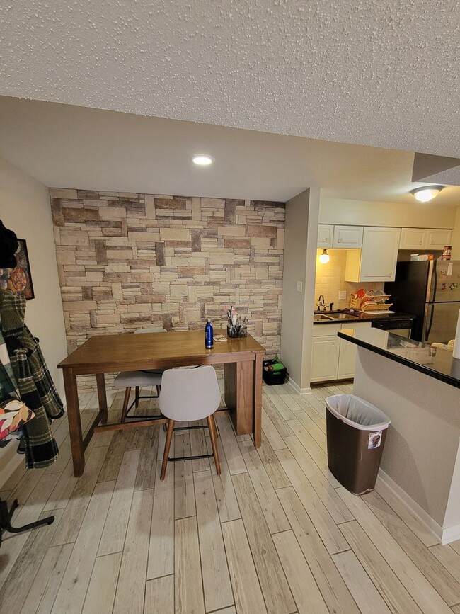 Building Photo - College Station - 2 bedroom / 2 bath downstairs condo at Cripple Creek Condos