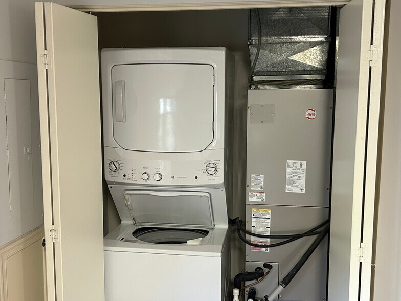 Washer and Dryer - 8549 Bells Ridge Ter