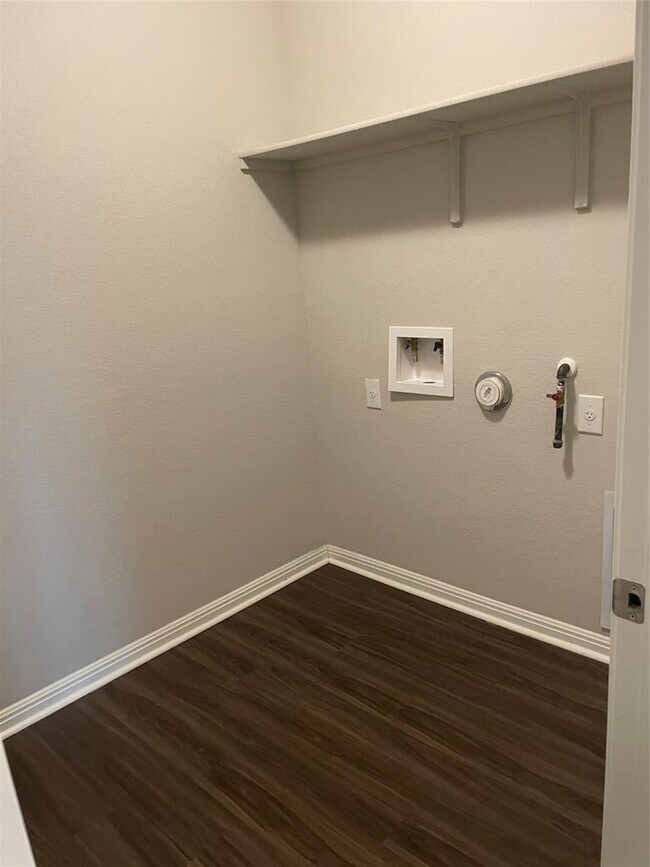 Building Photo - 317 Bremen St