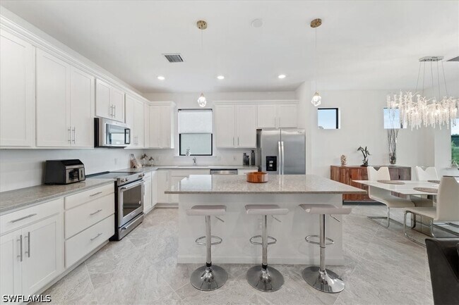 Building Photo - 5644 Celebration Dr
