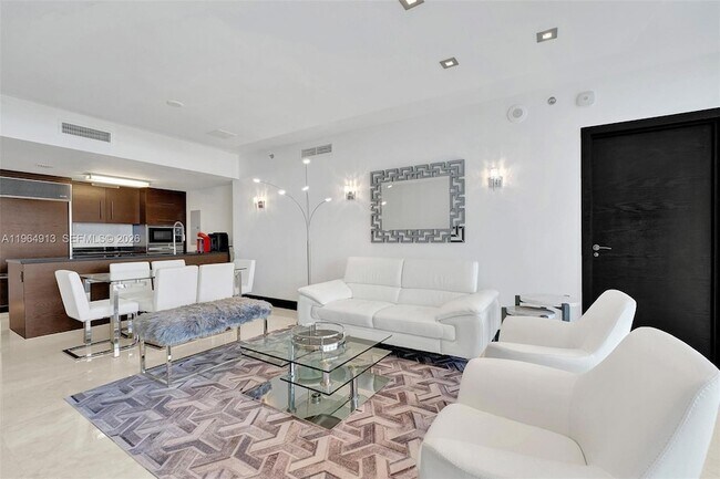 Building Photo - 465 Brickell Ave