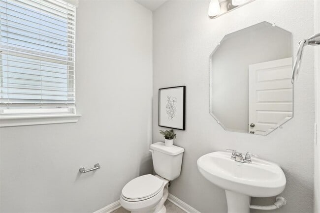 Building Photo - 2513 Pecan Island Dr