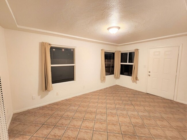 Building Photo - 2274 Kearney Ave