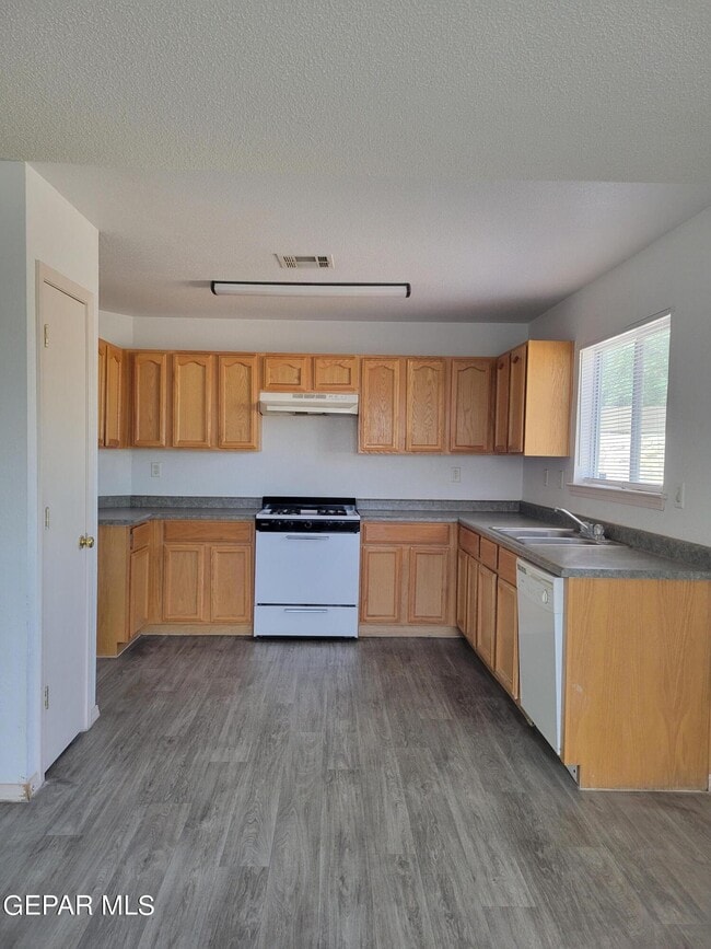 Building Photo - 5777 Rick Husband Dr