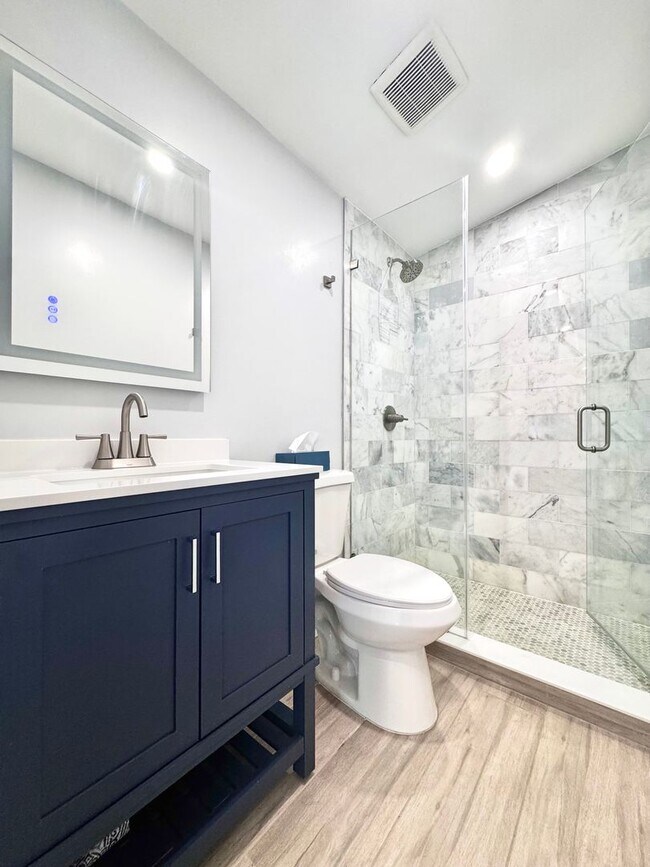 Building Photo - 1 Bedroom 1 Bathroom Efficiency