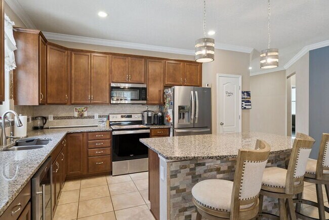 Building Photo - 5457 Animosh Ct