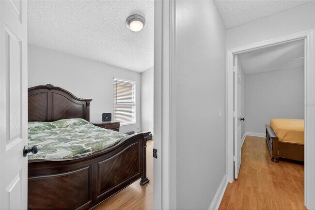 Building Photo - 1400 Holly Glen Run