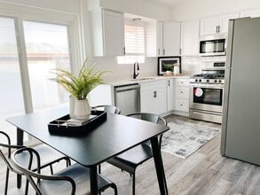 Building Photo - **First Month Free**