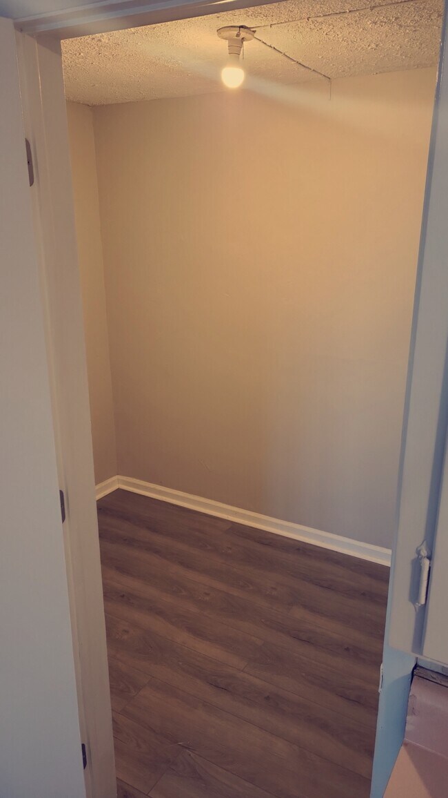 Building Photo - 210 South St