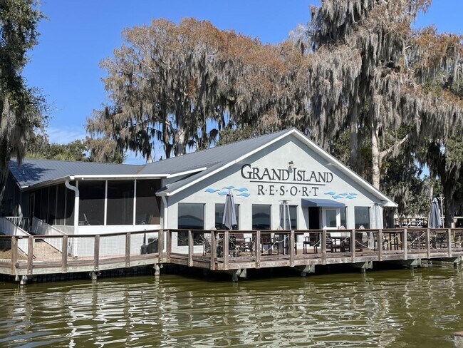 Building Photo - 36010 Sand Rd