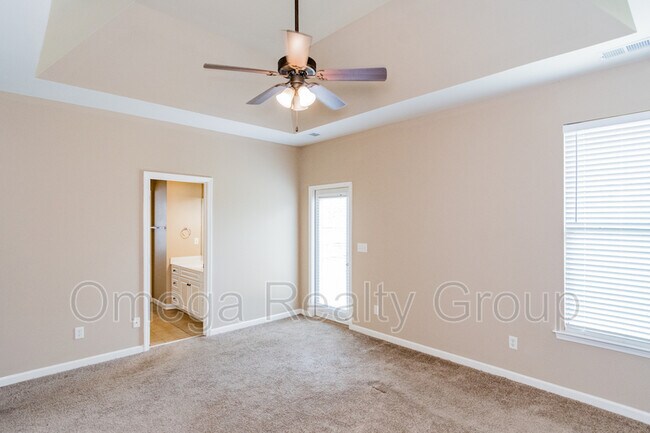 Building Photo - 1144 Washington Dr