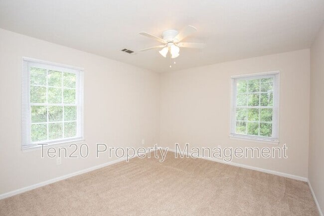 Building Photo - 4065 Windtree Ln