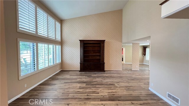 Building Photo - 10692 Albany Cir