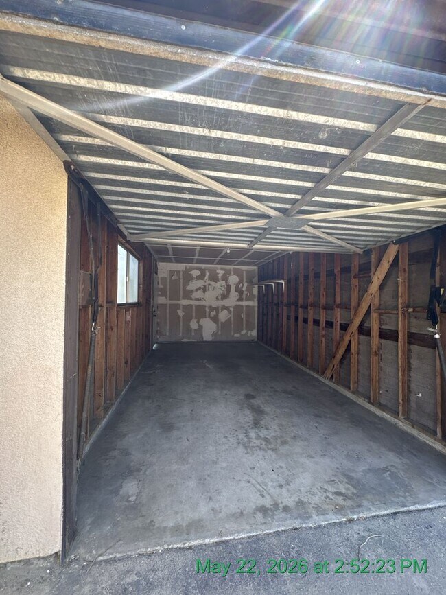 Building Photo - 1566