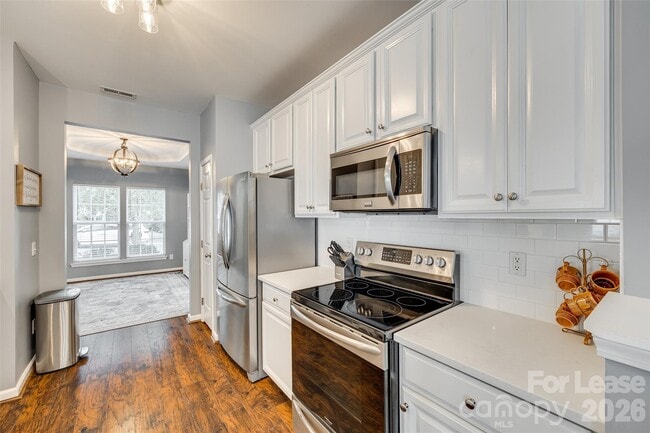 Building Photo - 928 Kite Dr