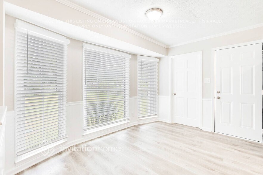 Building Photo - 562 Rollingwood Dr