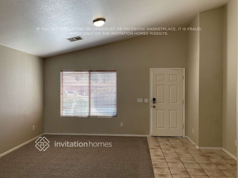 Building Photo - 954 E Pima Ave