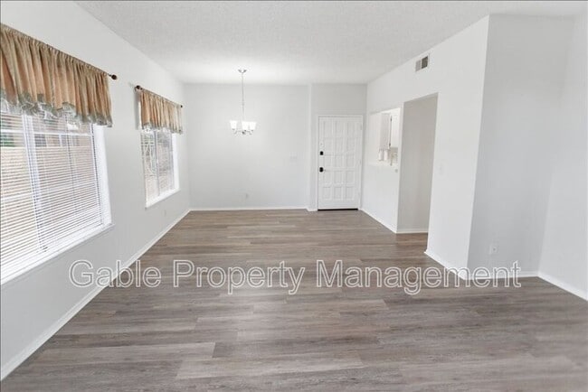 Building Photo - 23903 Del Monte Dr.