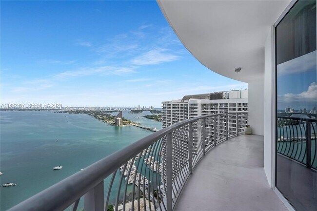 Building Photo - 1750 N Bayshore Dr