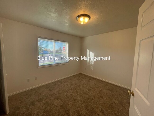 Building Photo - 139 Stockham Boulevard