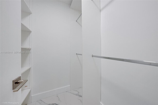 Building Photo - 52 Camden Dr