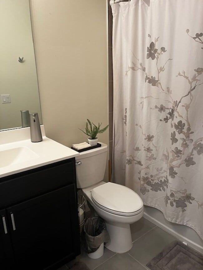 Building Photo - Move-in ready townhome in Verona Trace! This newer 3BR/3BA home!!!