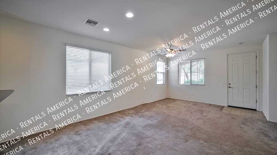 Building Photo - 6678 W Fishermans Dr