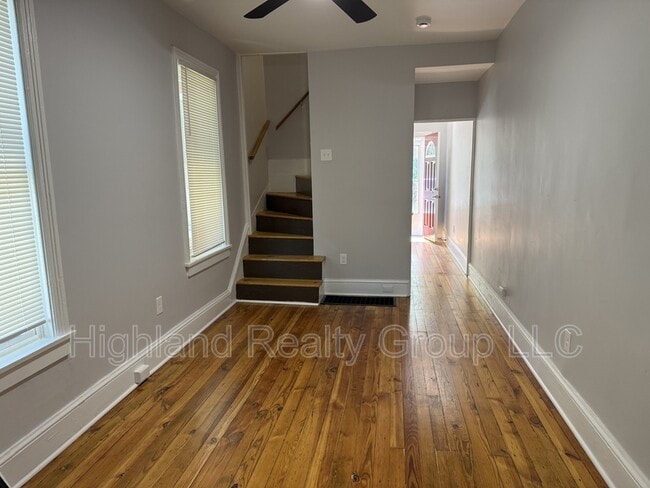 Building Photo - 913 Blunston St