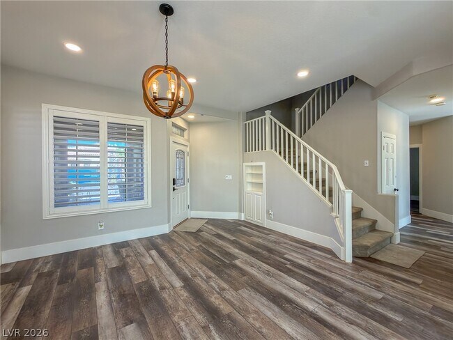 Building Photo - 3025 Scenic Valley Way