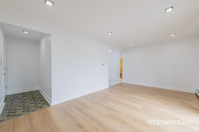 Building Photo - 6320 W 79th St