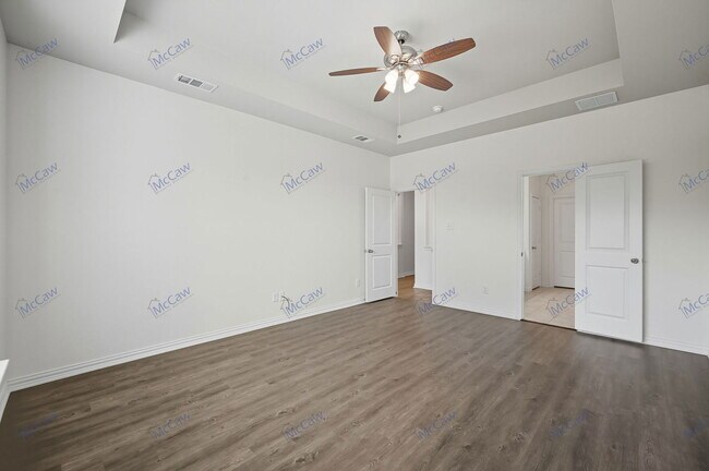 Building Photo - 1124 Salem Dr